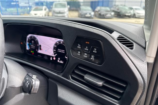 VOLKSWAGEN Caddy Photo 37
