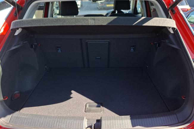 VOLKSWAGEN T-Roc Photo 12