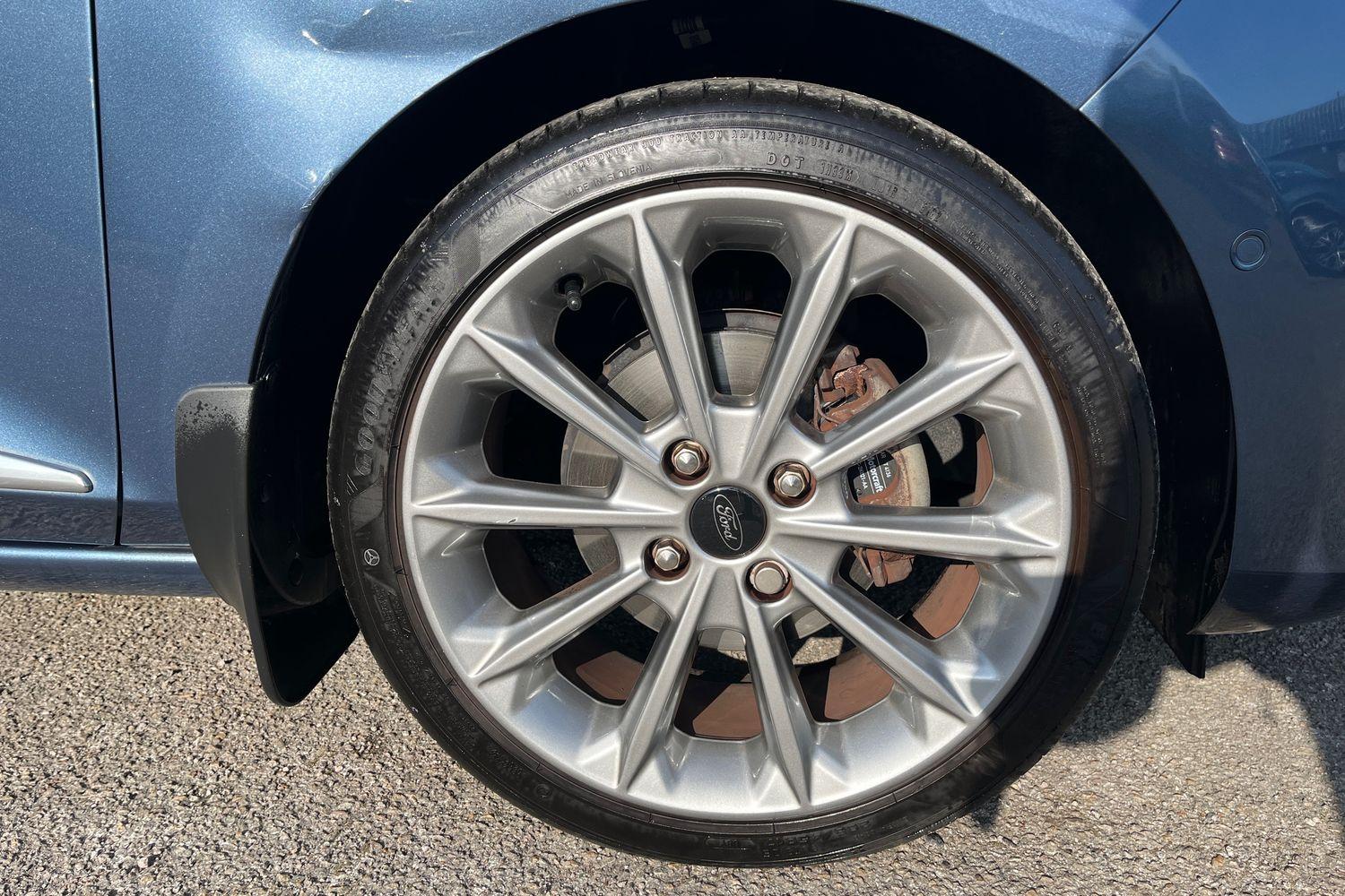 Ford FIESTA Photo 21