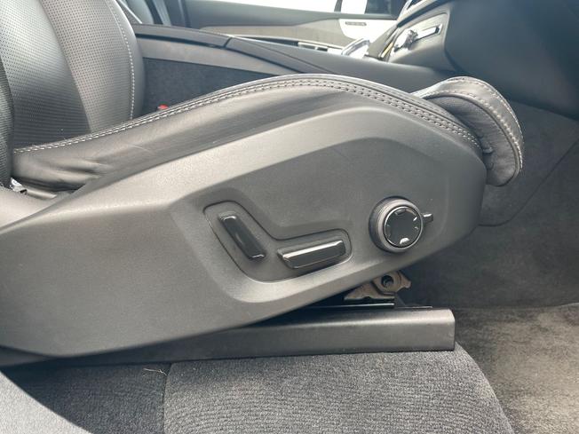 VOLVO XC90 Photo 48