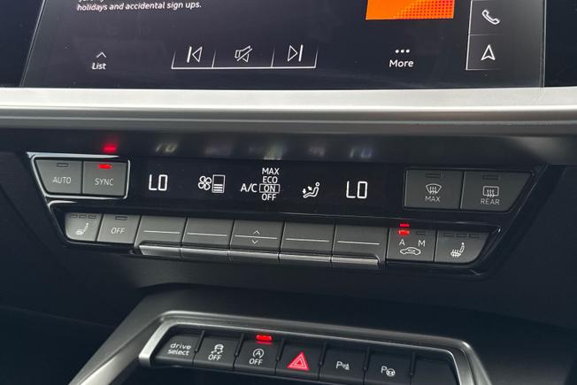 Audi S3 Photo 36