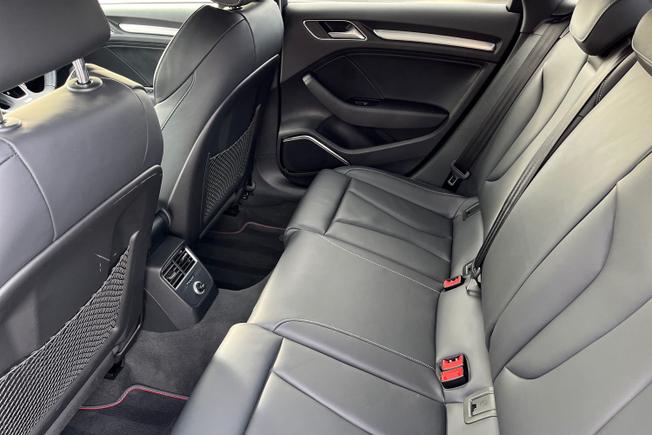 AUDI S3 Photo 46