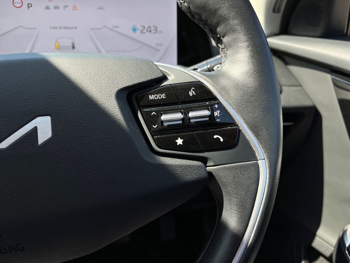 Kia EV6 Photo 16