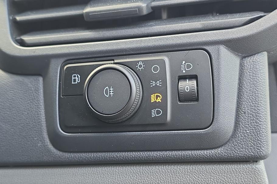 Used Ford TRANSIT CUSTOM EA75HGM 28