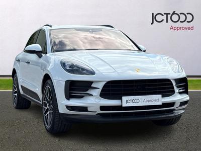 2018 PORSCHE Macan 2.0T SUV 5dr Petrol PDK 4WD Euro 6 (s/s) (245 ps) at JCT600