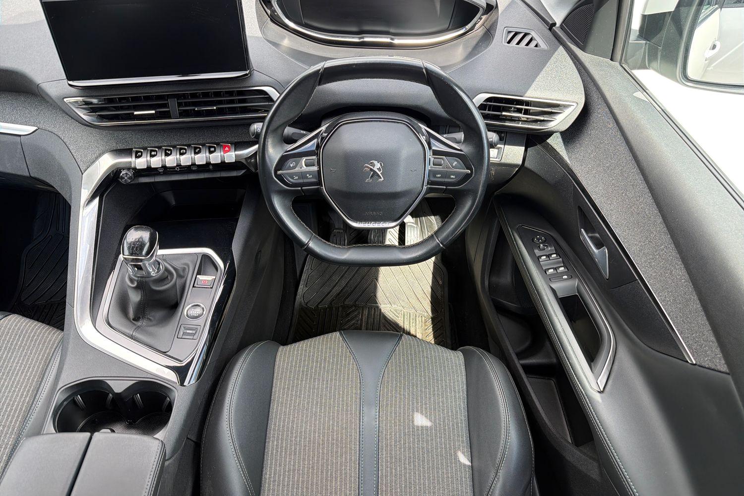 Peugeot 5008 Photo 10