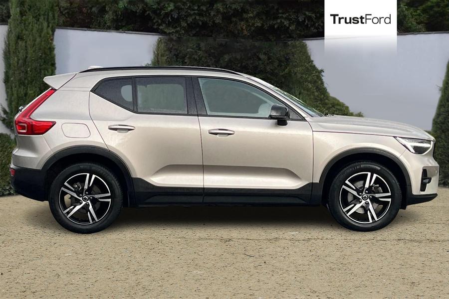 Volvo XC40 Photo autoimg-1c98b0fa3e42c334379cc7e46c4818ba0f192df9.jpg
