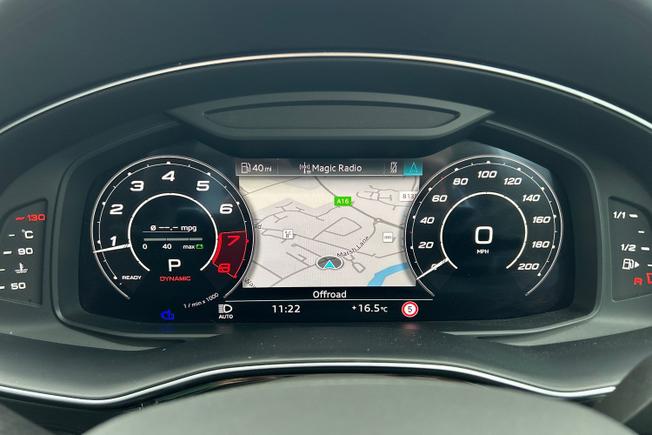 AUDI Rsq8 Photo 52