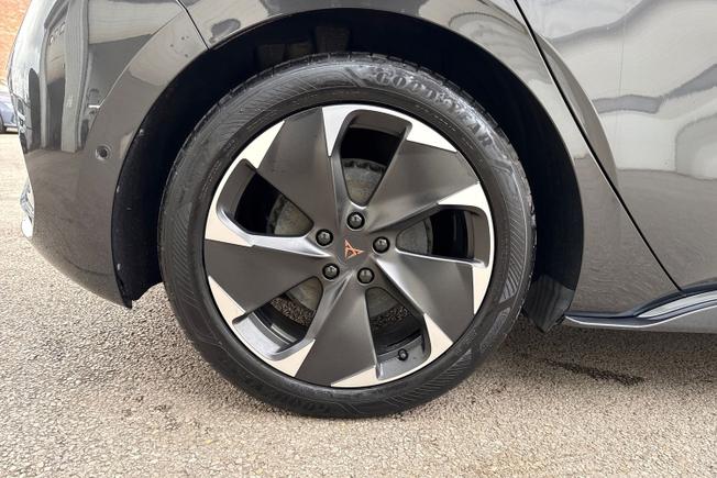CUPRA BORN Photo 22
