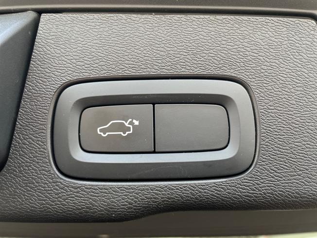 VOLVO XC60 Photo 34