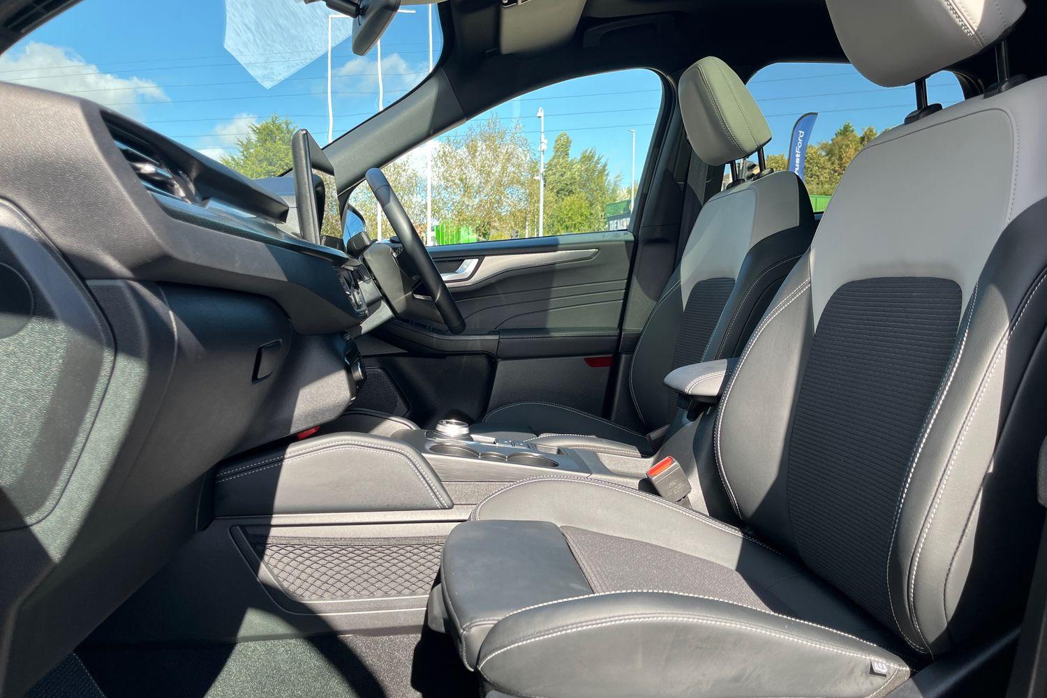 Ford Kuga Photo 18