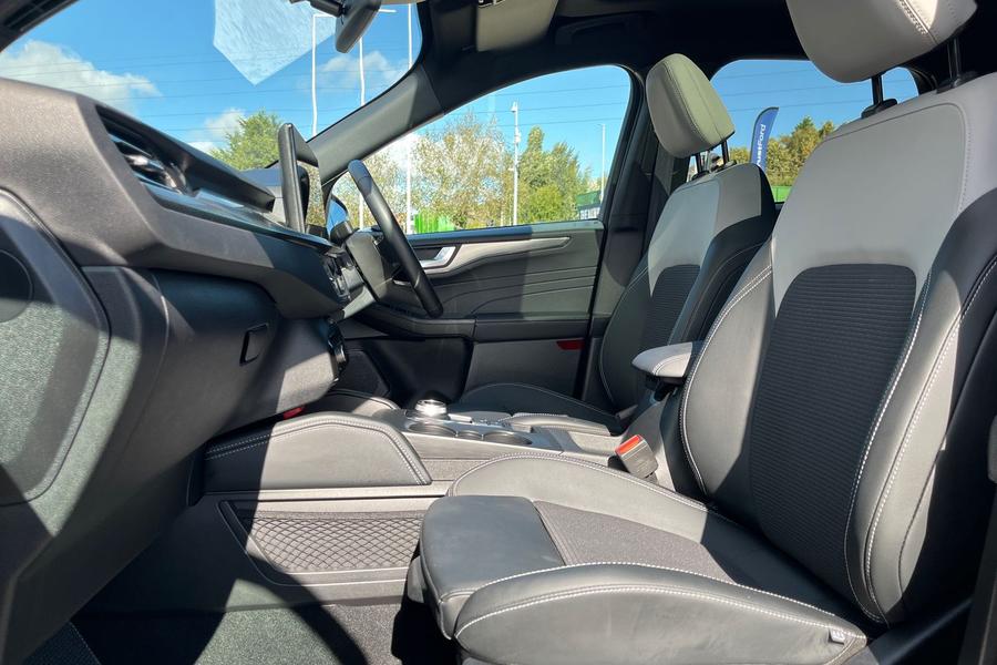 Ford Kuga Photo autoimg-1c9d6e77caf0a7698f72d52654bd6ce23fcd973b.jpg