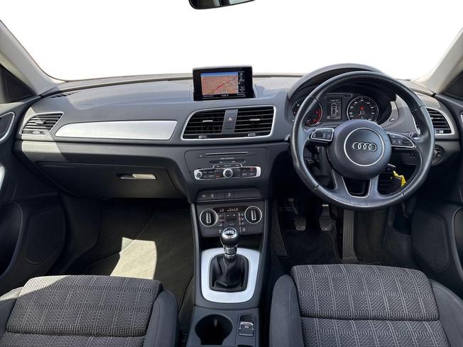 AUDI Q3 Photo 10