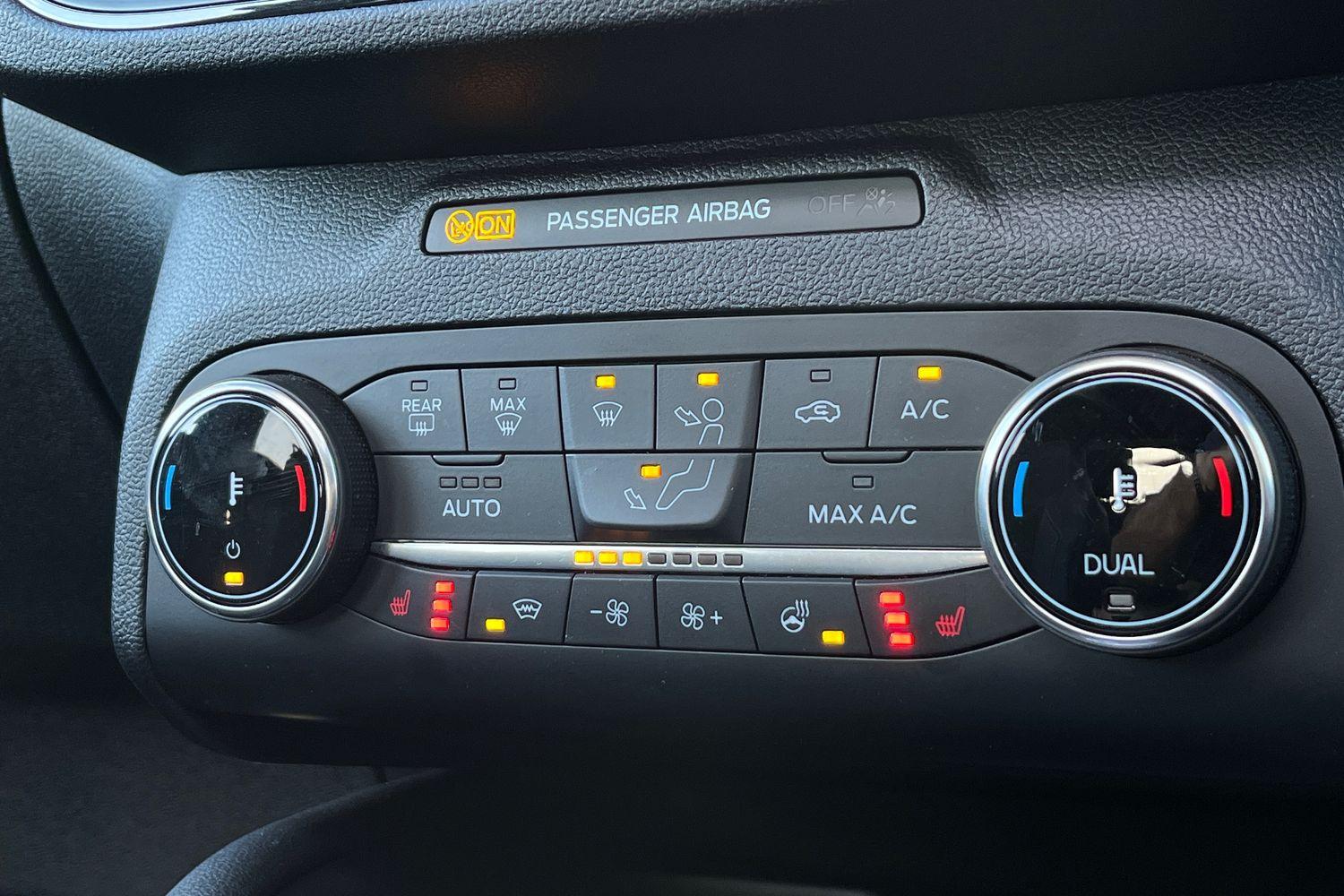 Ford Kuga Photo 32