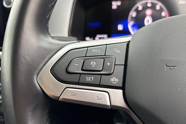 Volkswagen T-Roc Photo 16