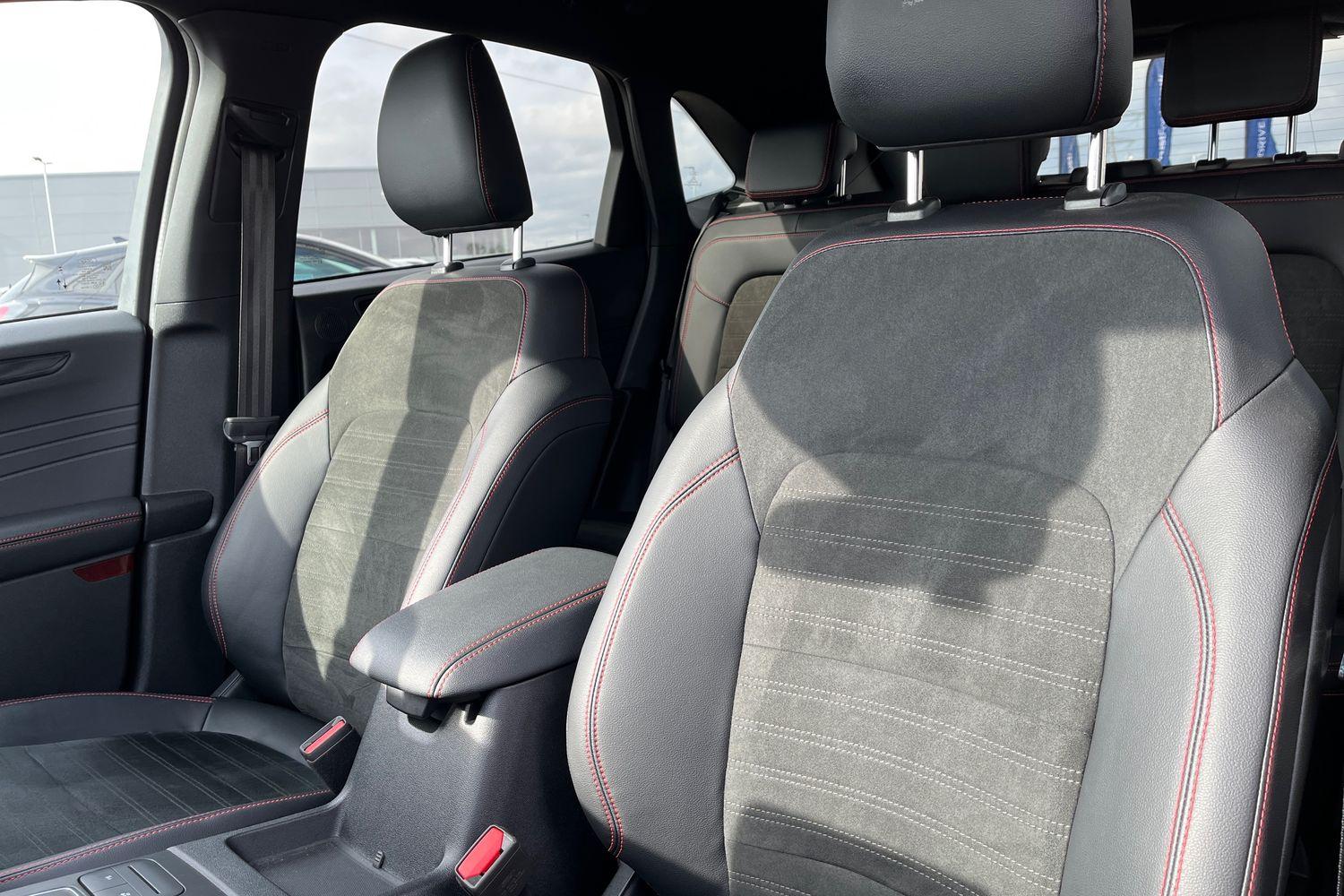 Ford Kuga Photo 18