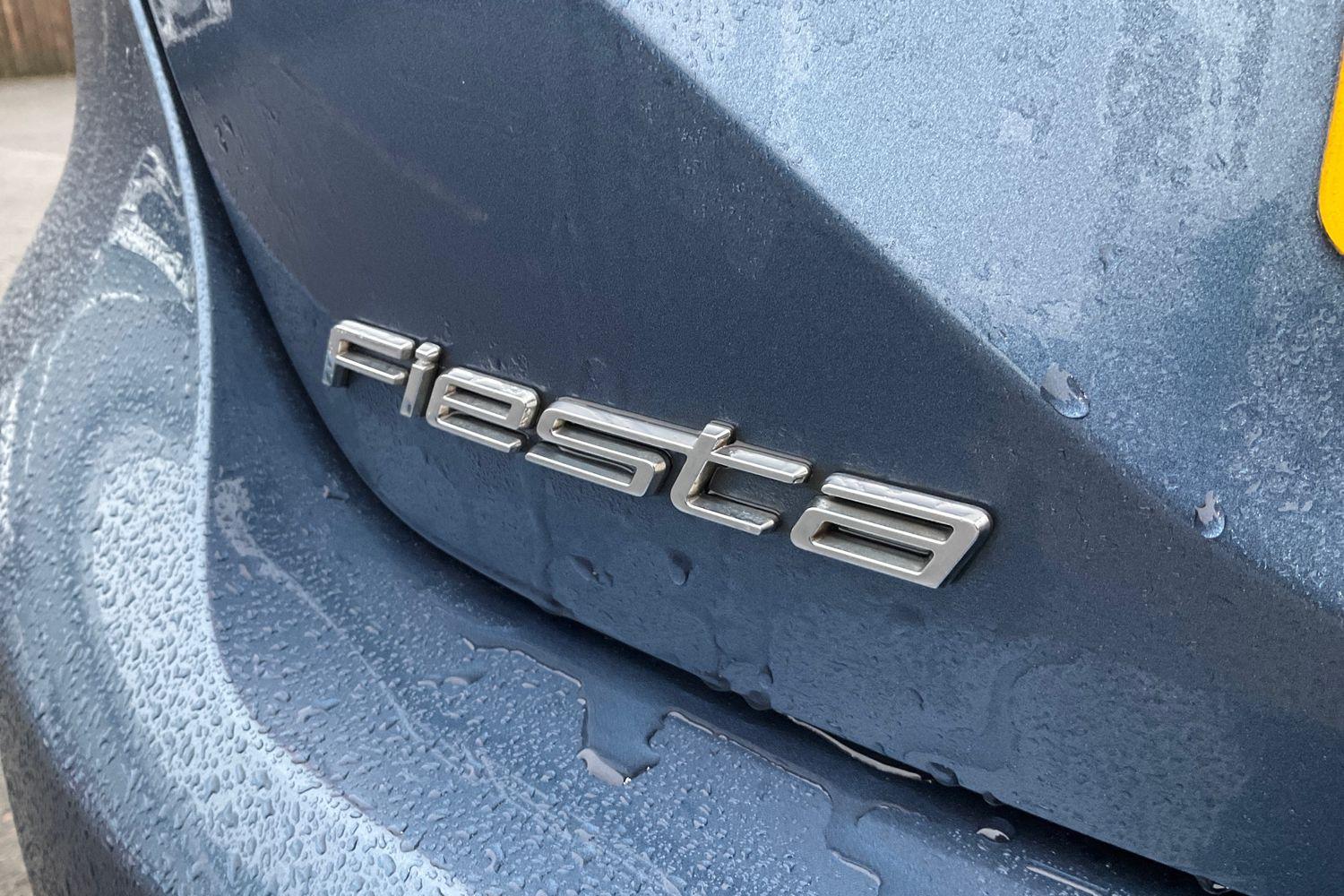 Ford FIESTA Photo 38