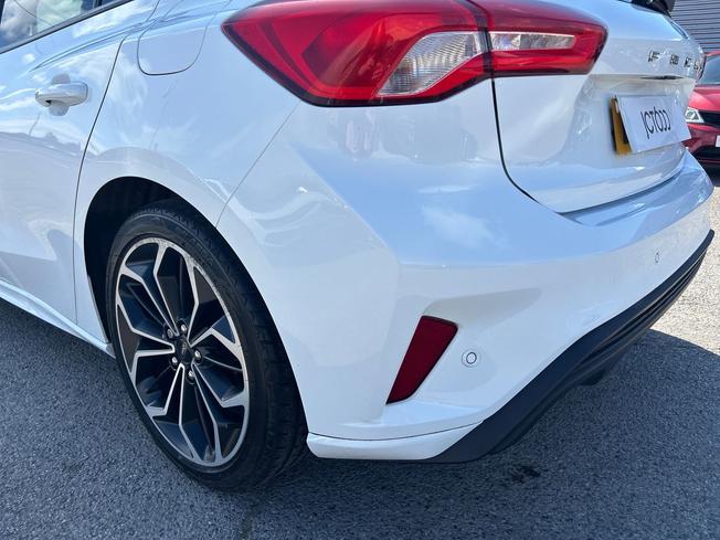 Ford Focus Photo 31
