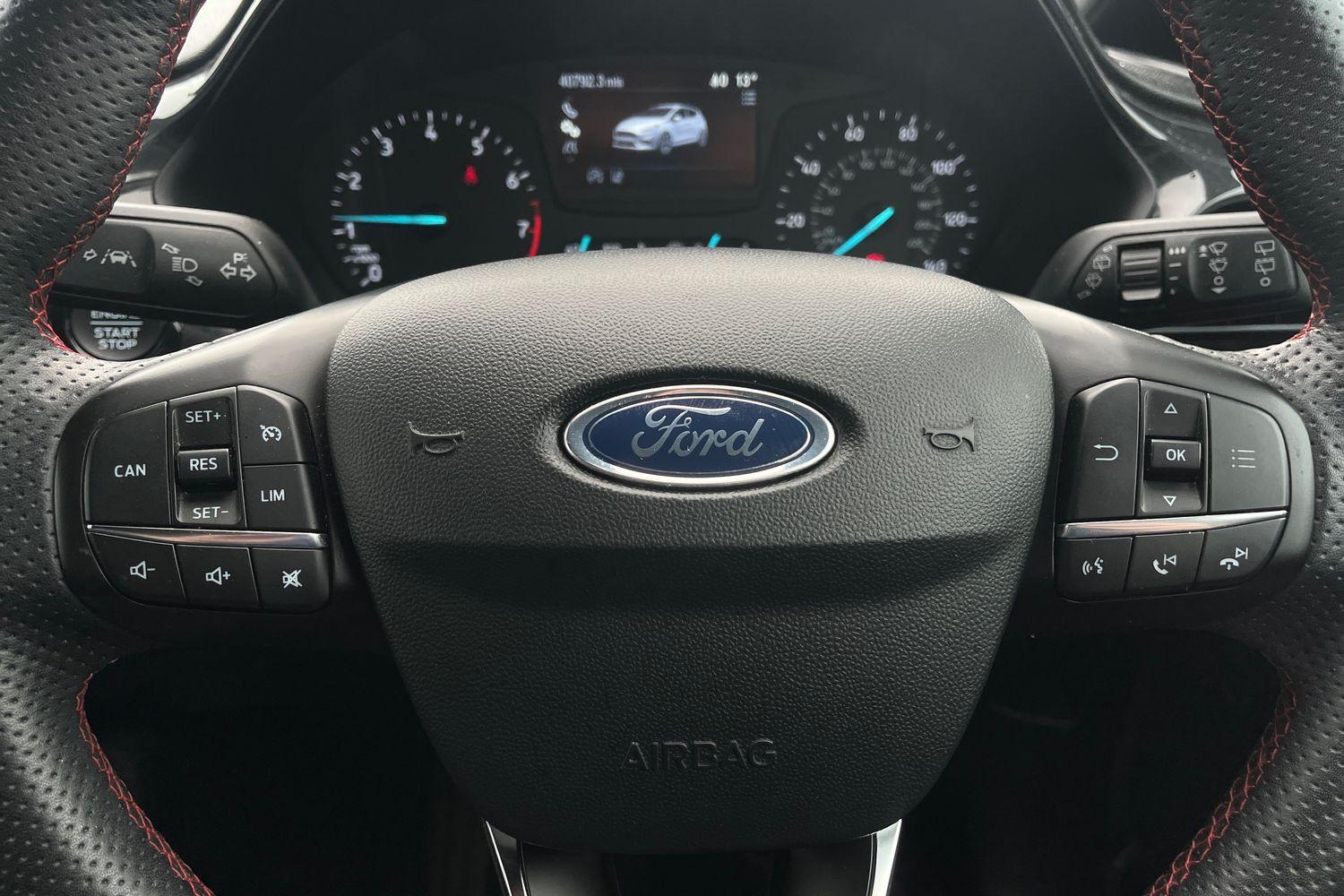 Ford FIESTA Photo 11
