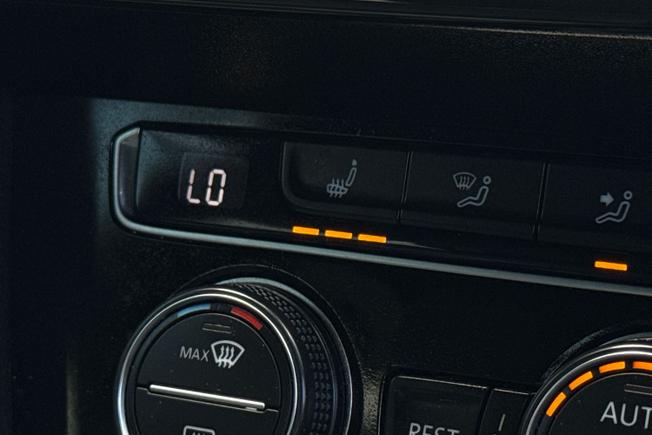 VOLKSWAGEN Arteon Photo 26