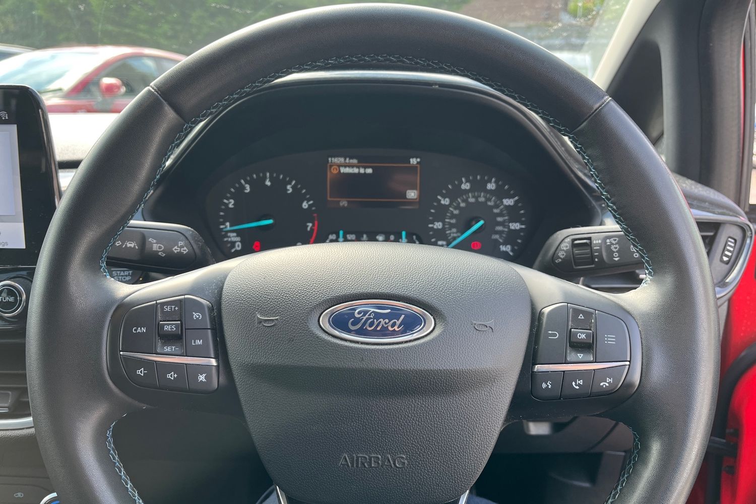 Ford FIESTA Photo 11
