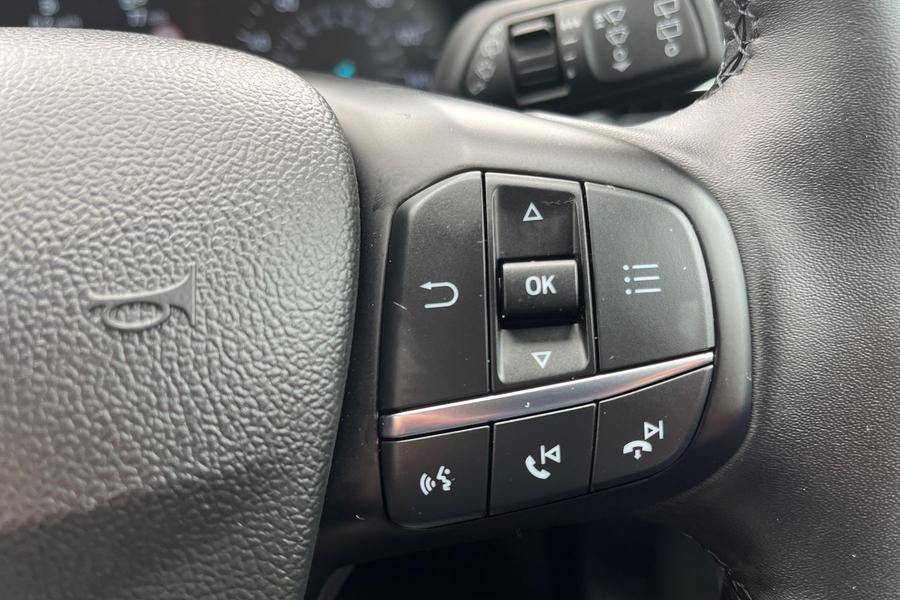 Ford Ford Focus Hatchback 1.0 EcoBoost Hybrid mHEV Titanium 5dr Photo autoimg-1cbc85abdae7b98442fcb58d654516ac92d63928.jpg