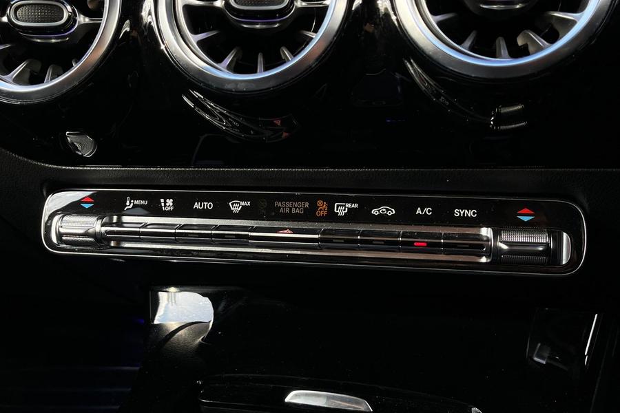 Mercedes-Benz CLA Photo autoimg-1cbf2a412a80f7b7efd0ed7a2ff7250c9e1a8412.jpg