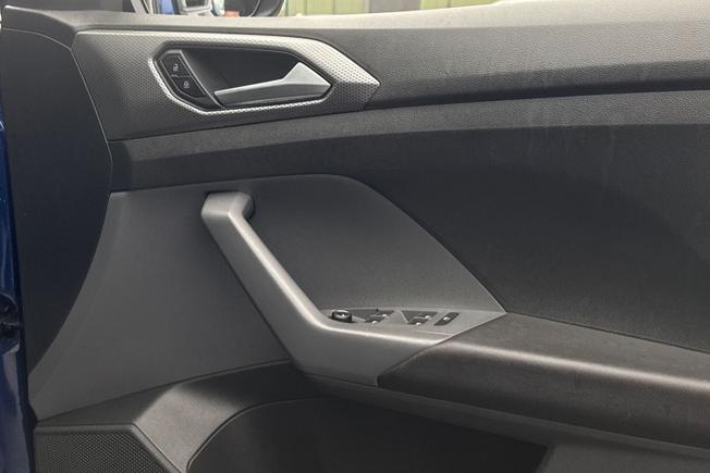 VOLKSWAGEN T-Cross Photo 43