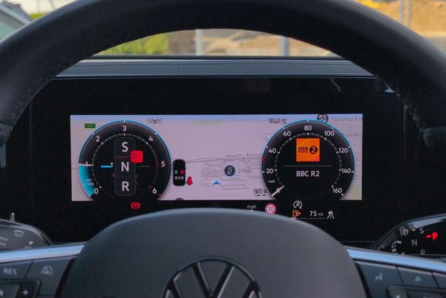 VOLKSWAGEN Tiguan Photo 27