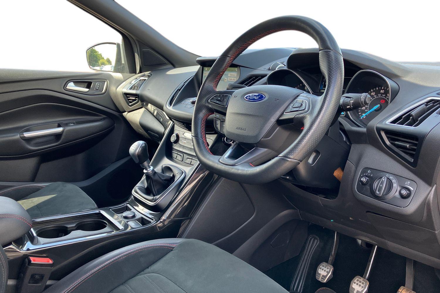 Ford KUGA Photo 8