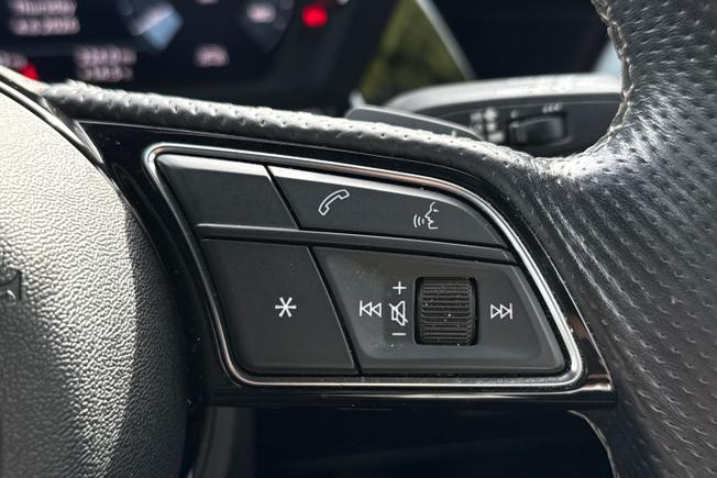AUDI S3 Photo 17
