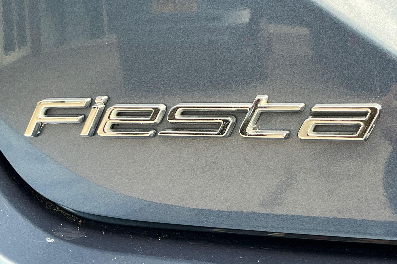Ford FIESTA Photo 38