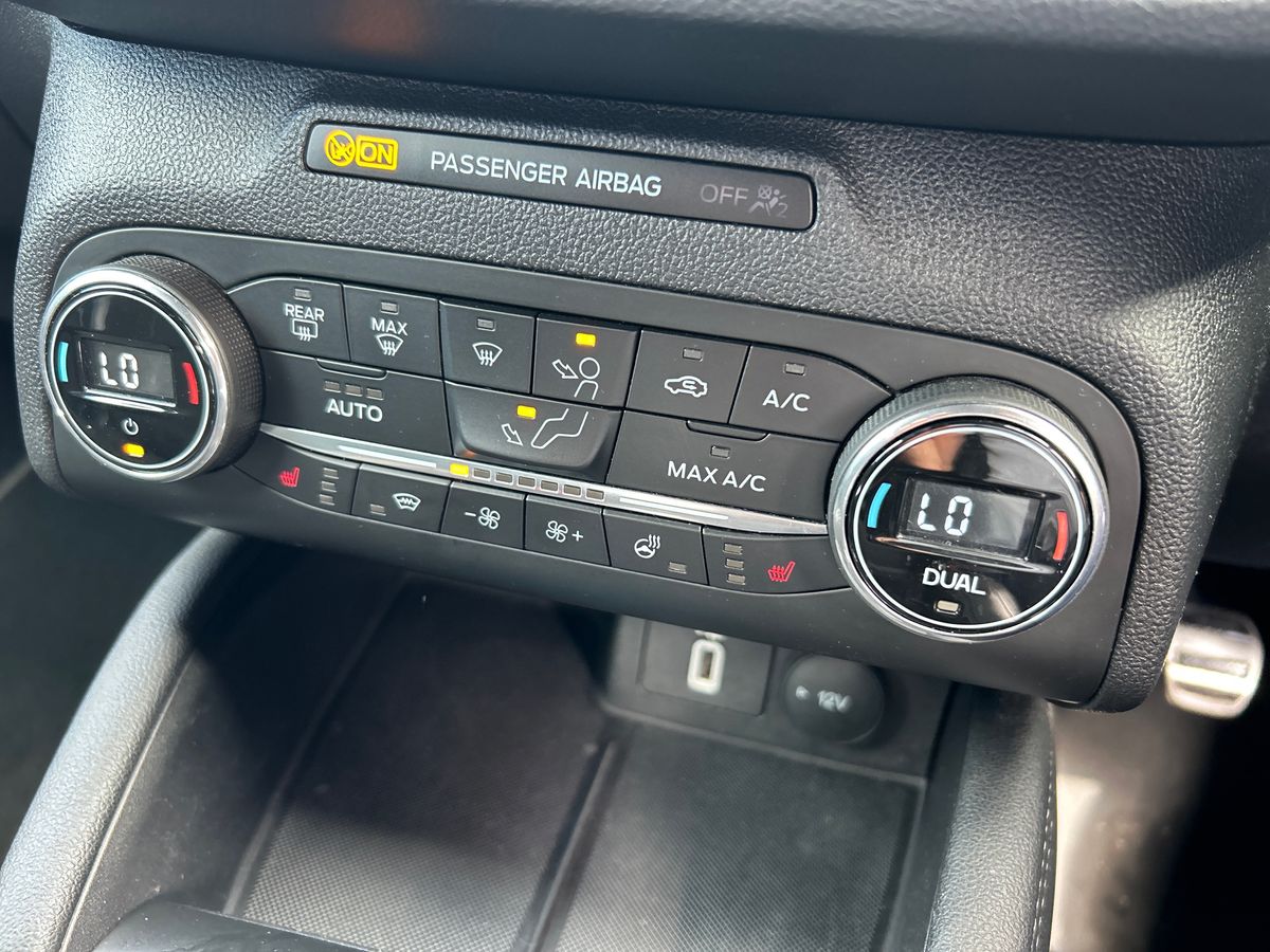 Ford Focus Photo 11