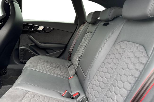AUDI Rs4 Avant Photo 9