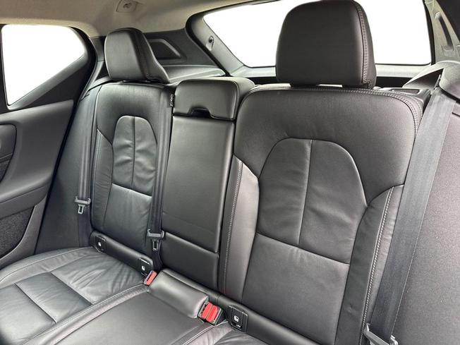 VOLVO Xc40 Photo 9