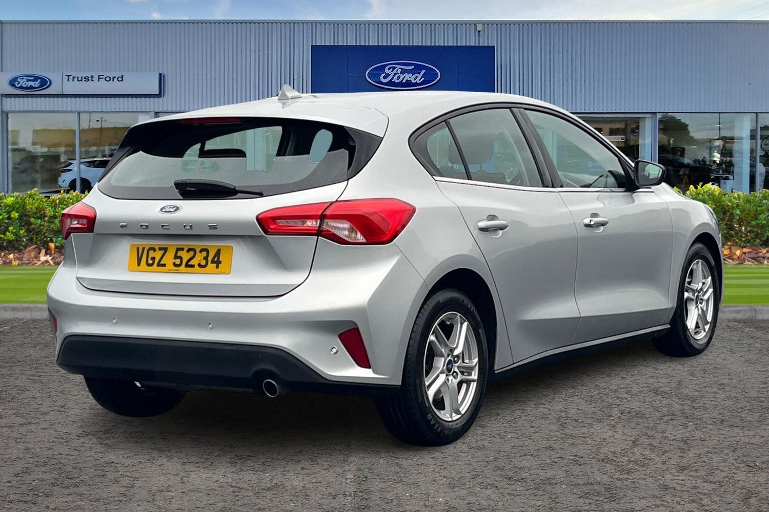 Ford FOCUS Photo 3