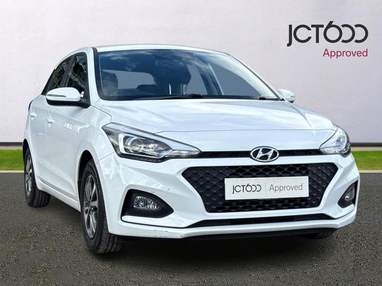 Used 2018 Hyundai i20 1.2 SE Launch Edition Hatchback 5dr Petrol Manual Euro 6 (s/s) (84 ps) White at JCT600