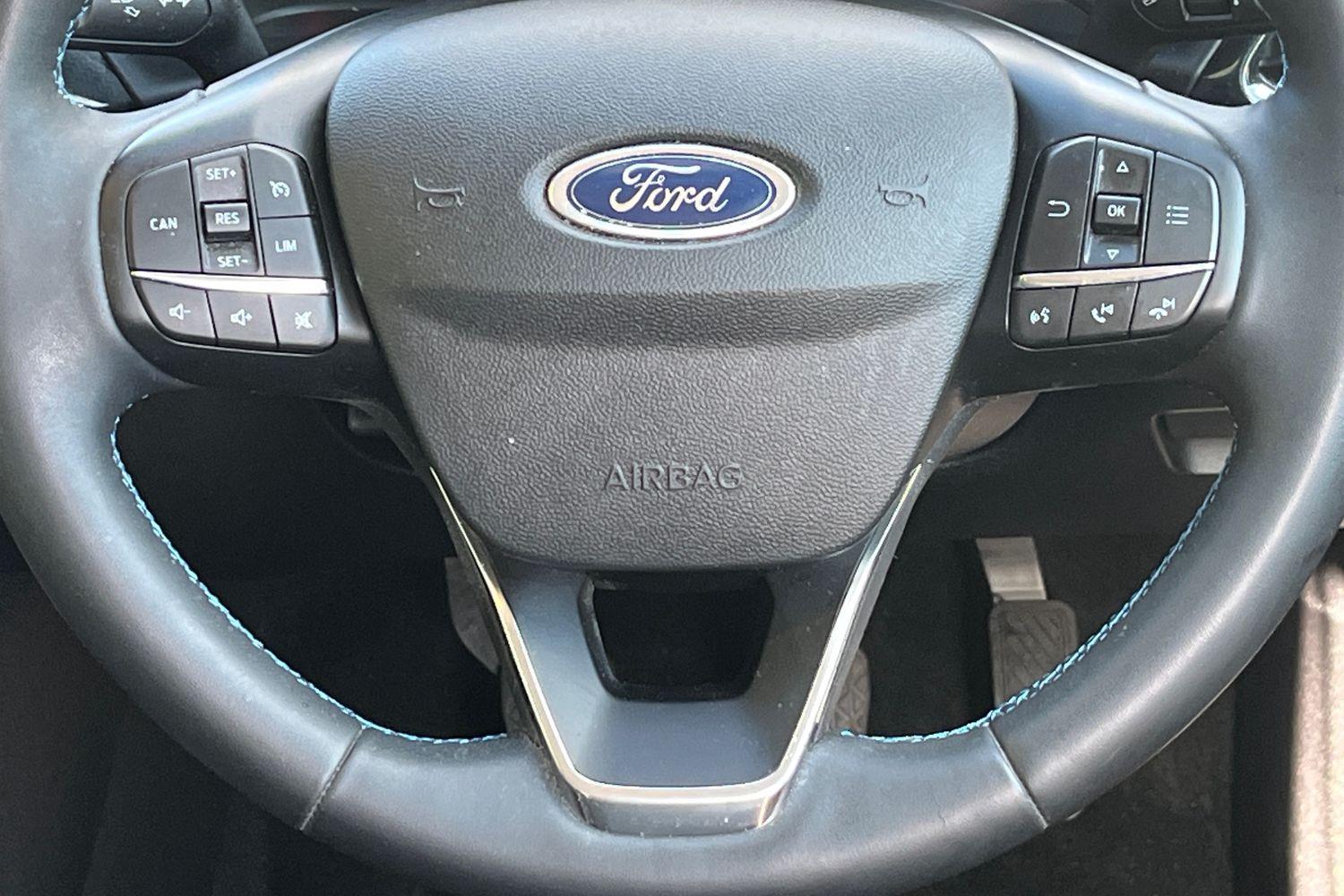 Ford Fiesta Photo 11