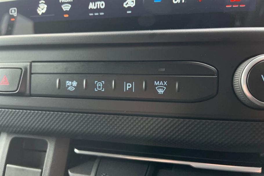 Used Ford Transit Custom YO25URB 23