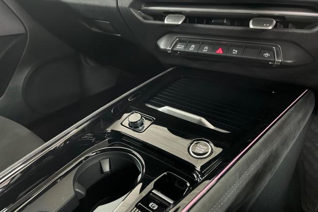 AUDI Q3 Photo 23
