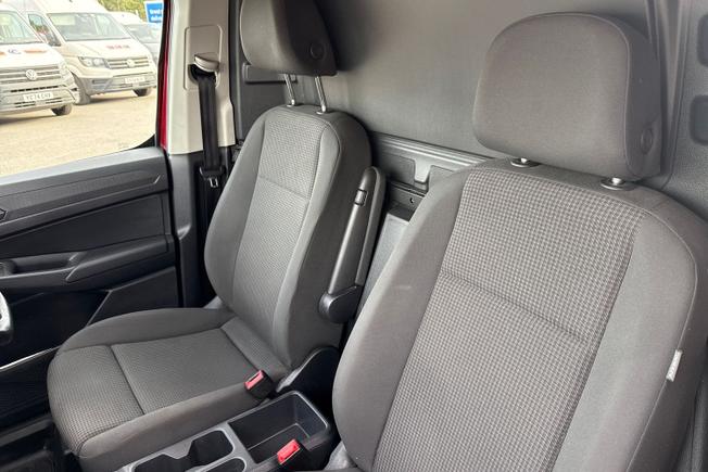 VOLKSWAGEN Caddy Maxi Photo 29