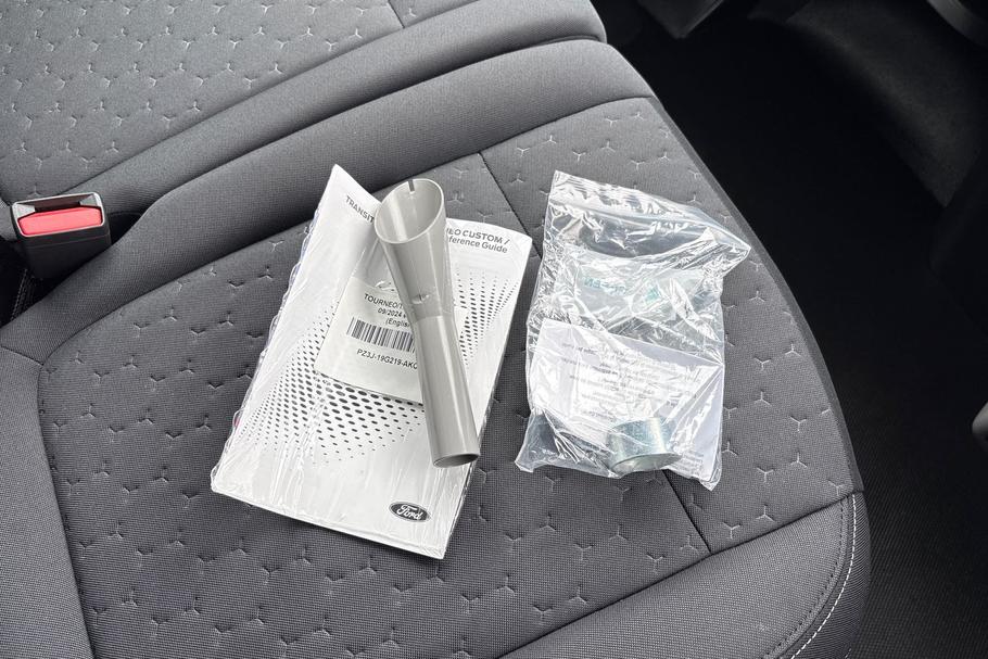 Used FORD TRANSIT CUSTOM WR75JCU 8