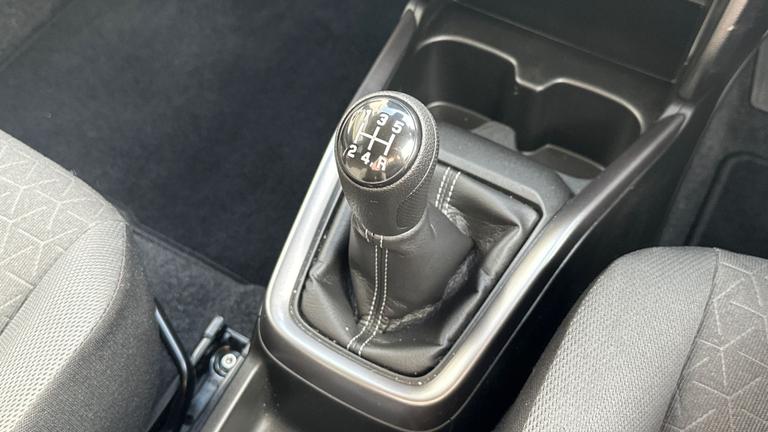 Used Suzuki Swift WD25LDX 13