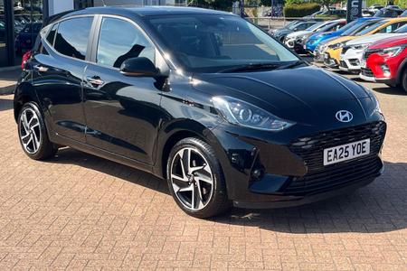 2025 HYUNDAI I10 HATCHBACK PREMIUM 9,938 MILES PETROL AUTOMATIC 2025 EA25YOE ONLY 14,895 FINANCE 236.61... photo