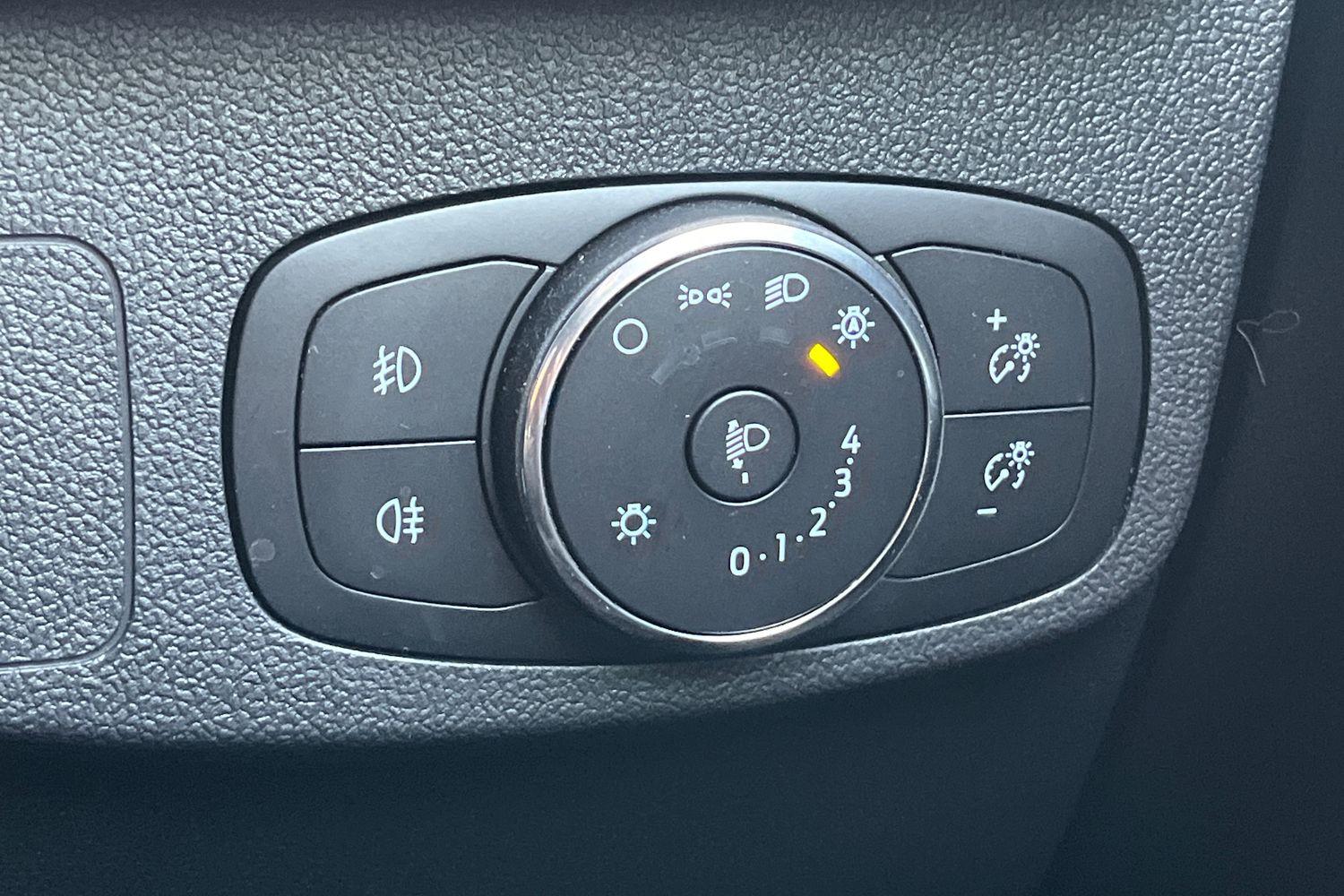 Ford Focus Photo 38
