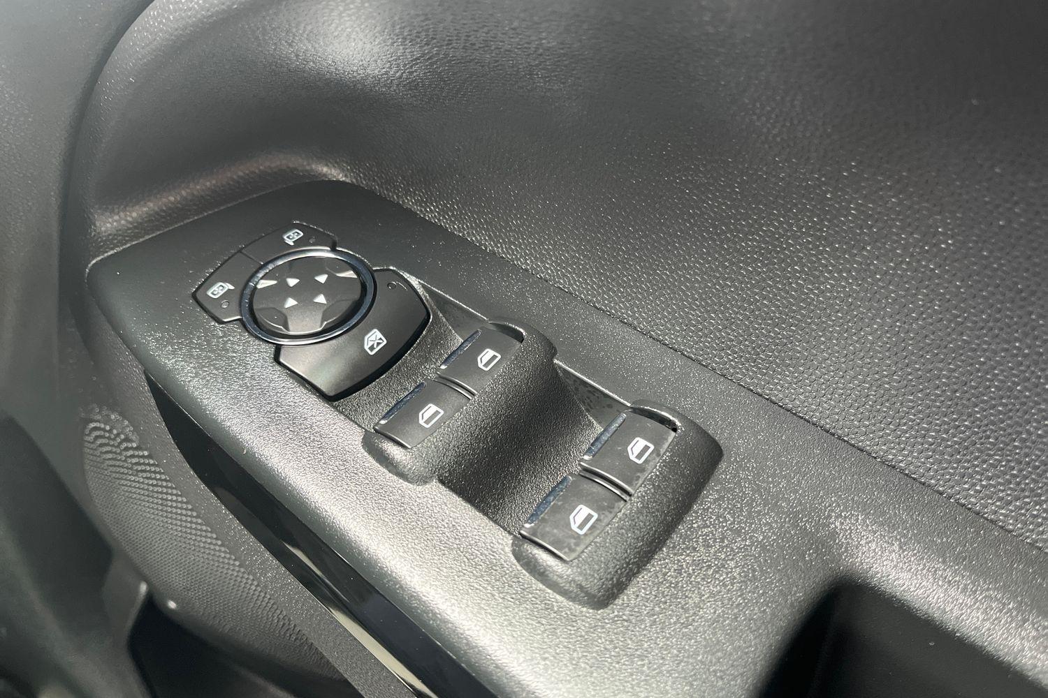 Ford ECOSPORT Photo 15