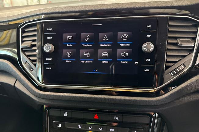 VOLKSWAGEN T-Roc Photo 14