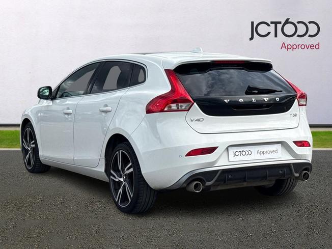 VOLVO V40 Photo 3