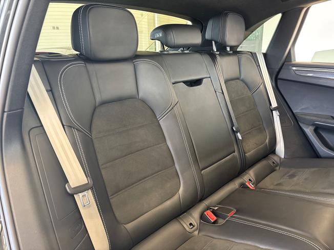 PORSCHE Macan Photo 29