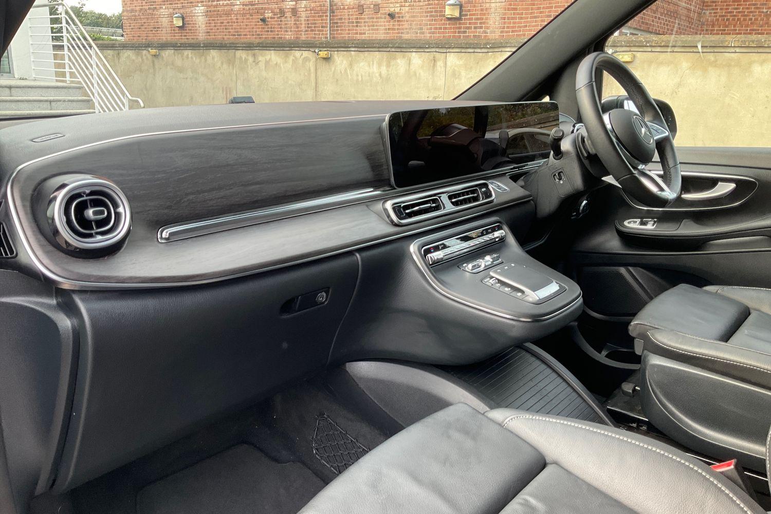 Mercedes-Benz V CLASS Photo 17